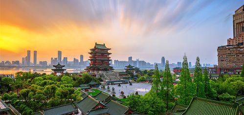 重塑城根,標(biāo)定封面,南昌萬壽宮街區(qū)的品牌之道