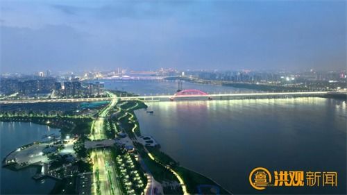 即將完美呈現(xiàn) 南昌兩座大橋景觀燈調(diào)試中 圖